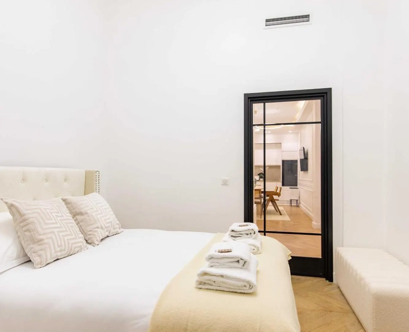 Chic House - 3Br 8P - Ternes Arc De Triomphe Apartment Paris 0*,  France